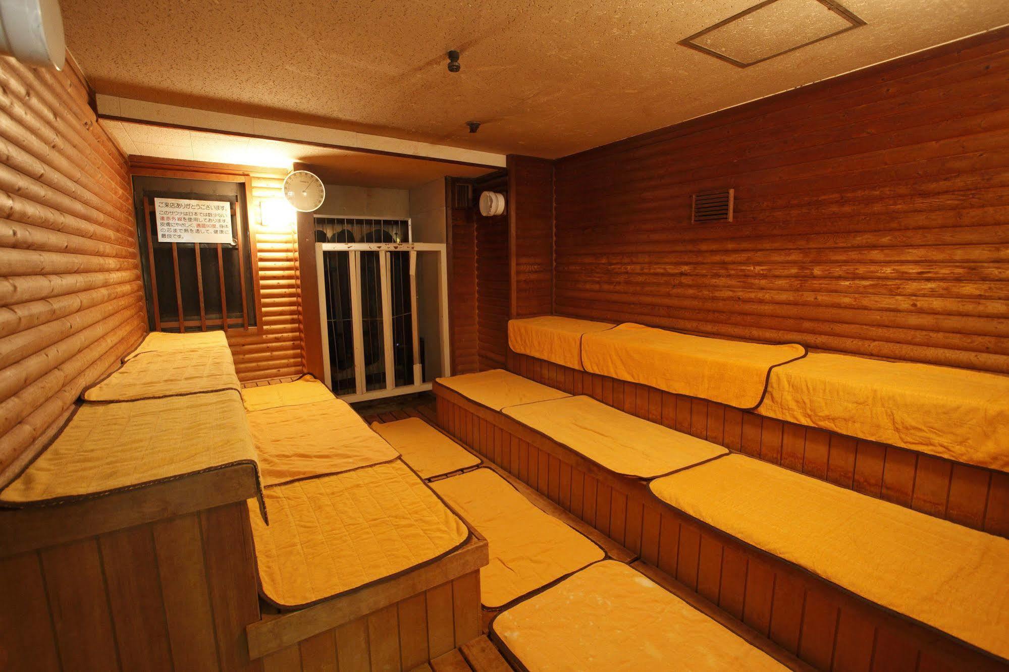 Shinjuku Kuyakusho-mae Capsule Hotel Tokyo Eksteriør billede