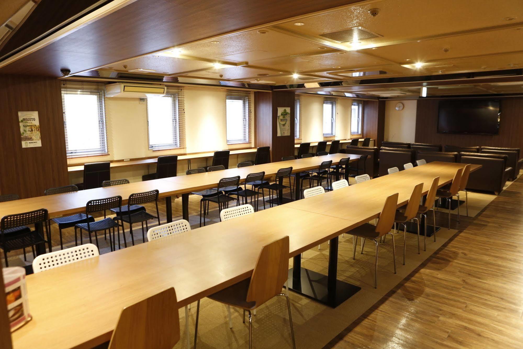 Shinjuku Kuyakusho-mae Capsule Hotel Tokyo Eksteriør billede