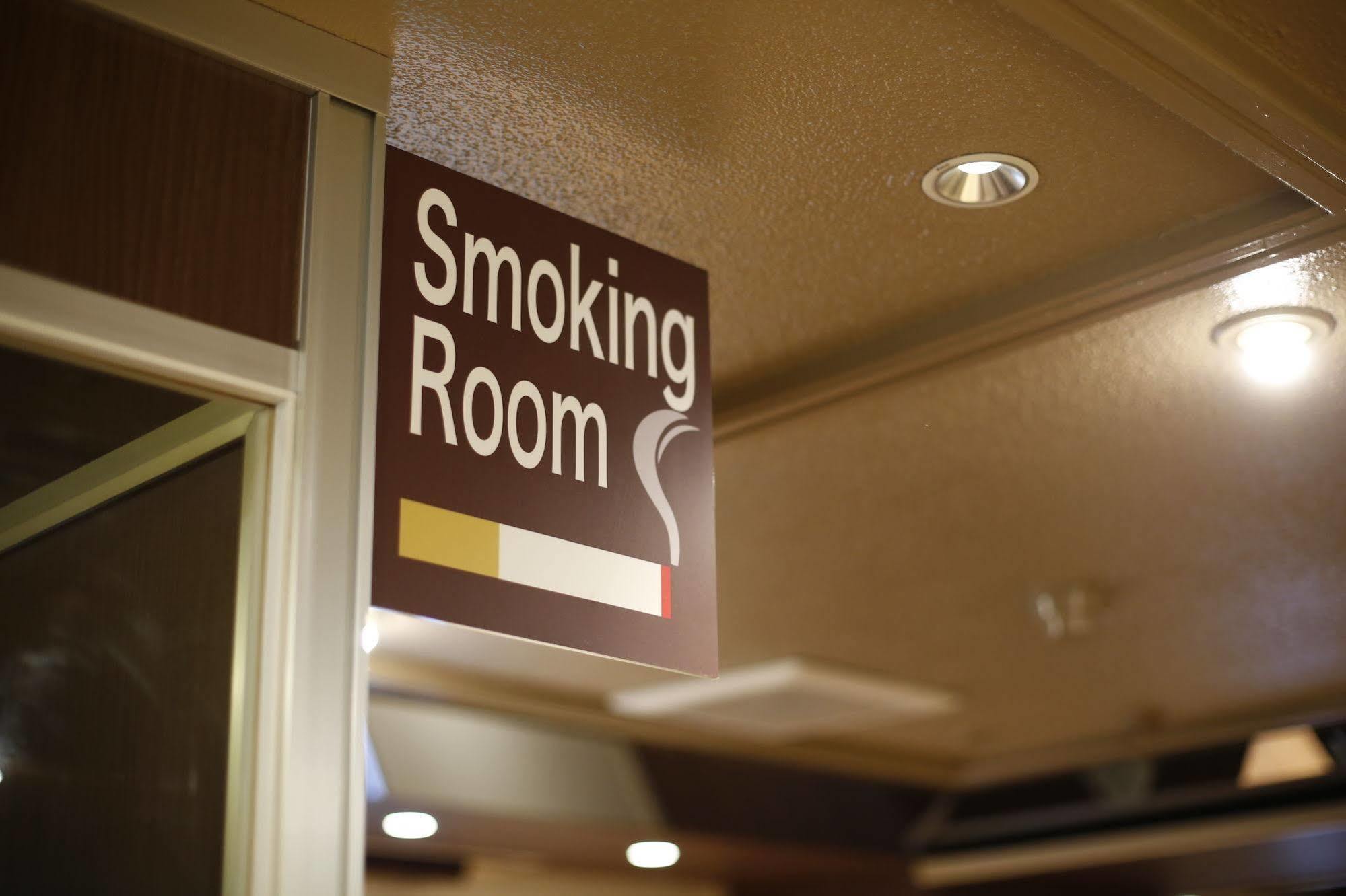 Shinjuku Kuyakusho-mae Capsule Hotel Tokyo Eksteriør billede